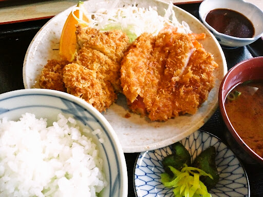 金屋食堂ハムカツ定食